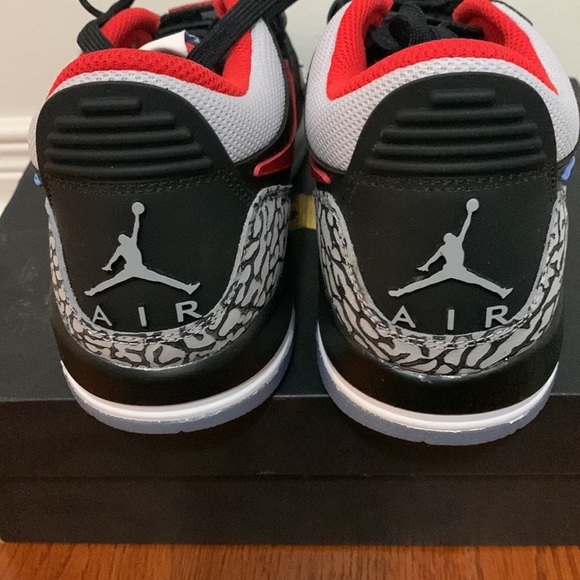 Jordan Legacy 312 low GS - Picture 3 of 5